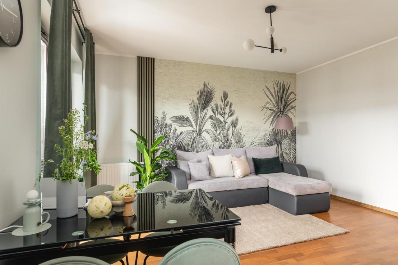 Ts New Town Stay Comfy & Roomy شتشيتسين المظهر الخارجي الصورة